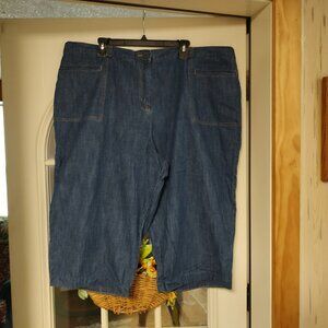 White Stag Jean Capri Size Women's 22W